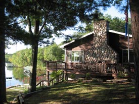 Cozy Lodge at Dillman’s